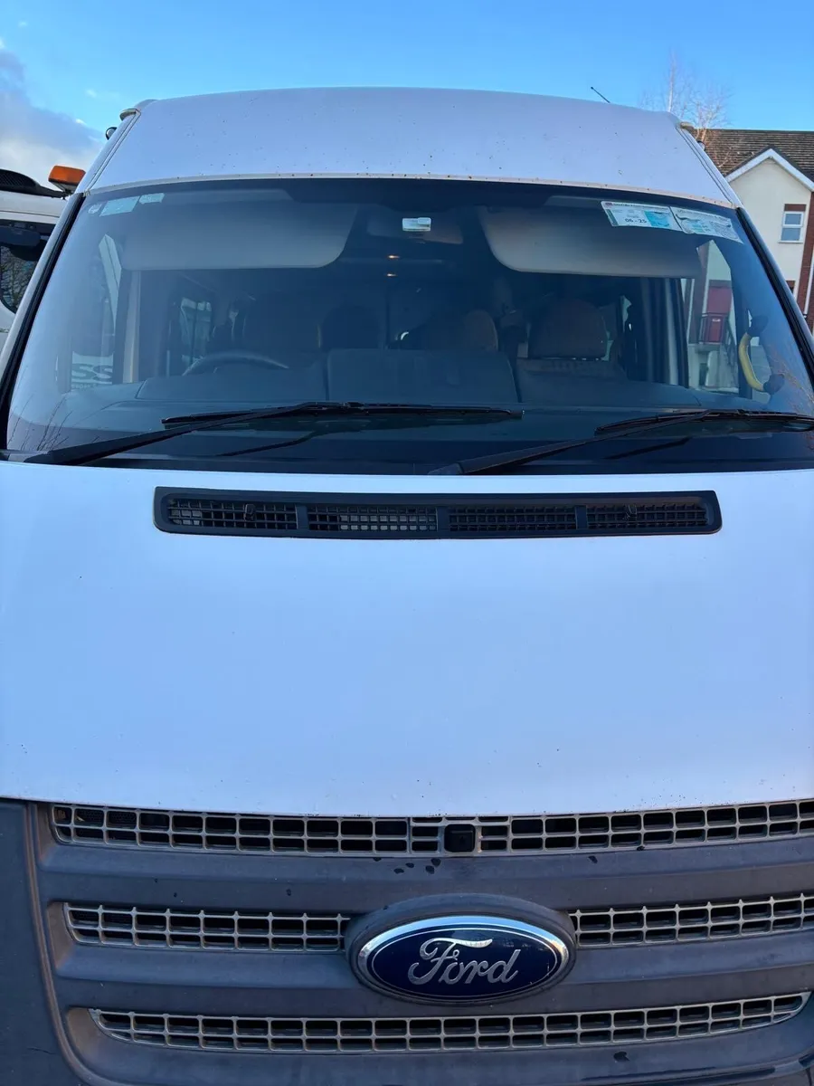 Transit 17 seater - Image 2