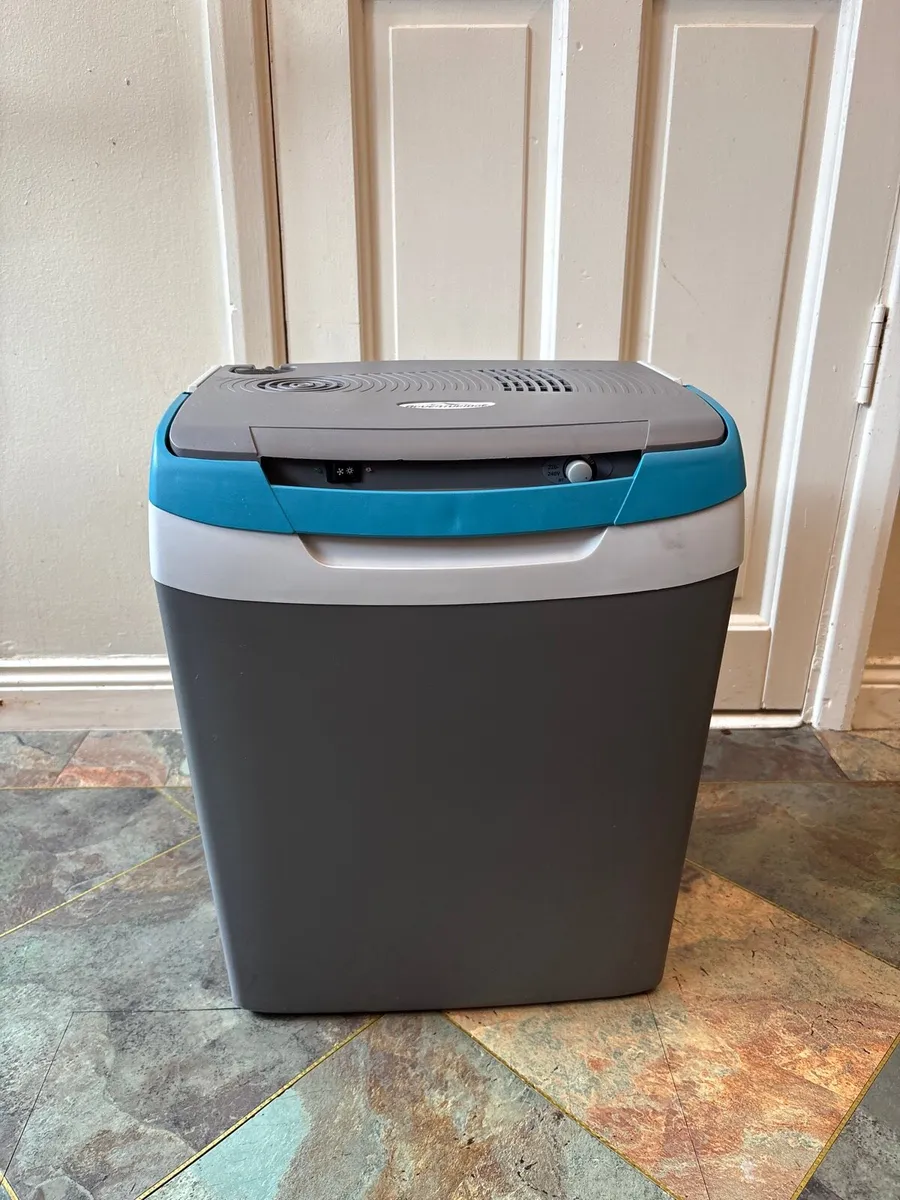 Electric Cooler Box - Image 1