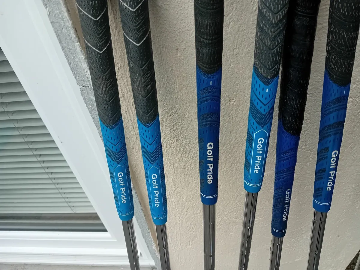 Golf clubs - Image 1