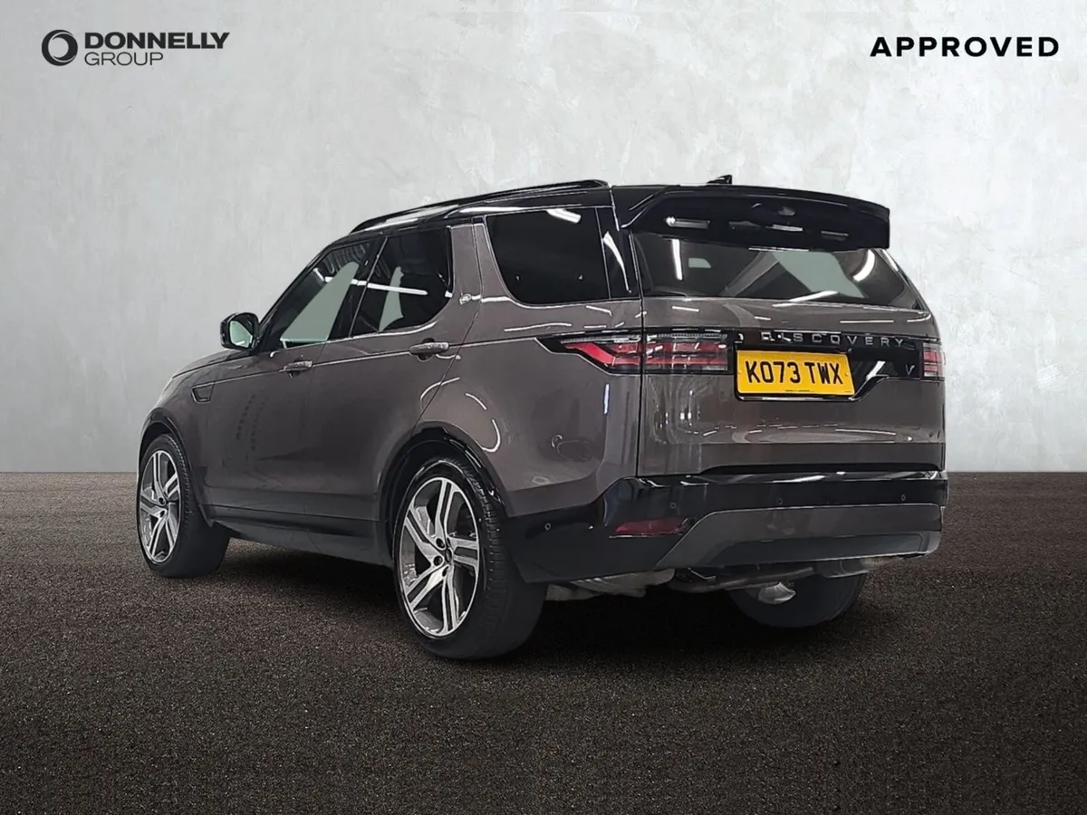 Land Rover Discovery Diesel Sw Dynamic HSE - Image 2