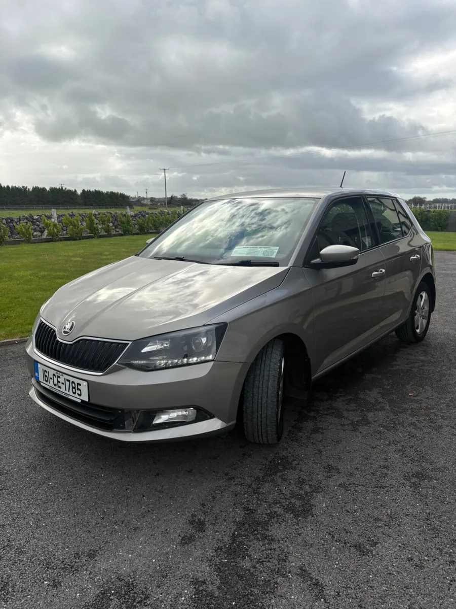 Skoda Fabia 2016 - Image 2
