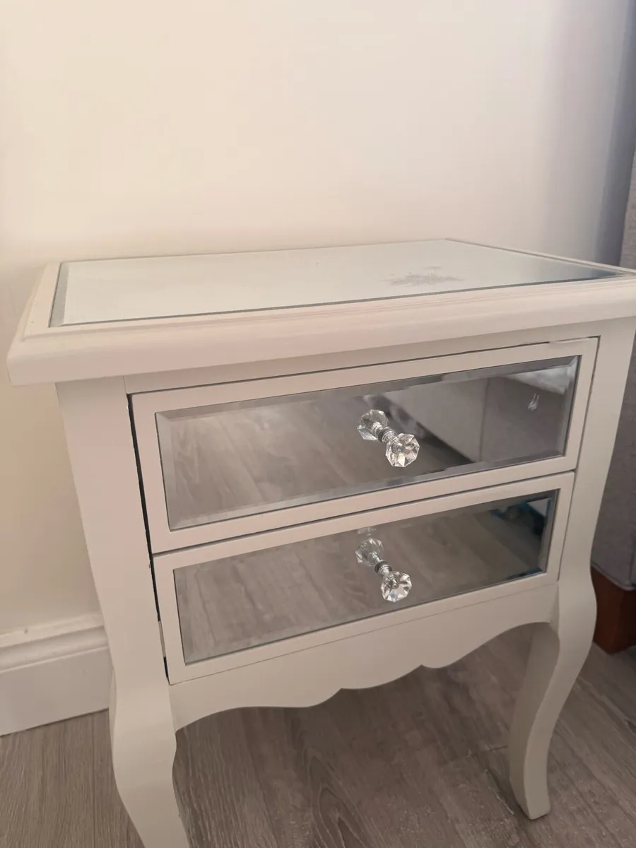 Grey and mirror side table - Image 1
