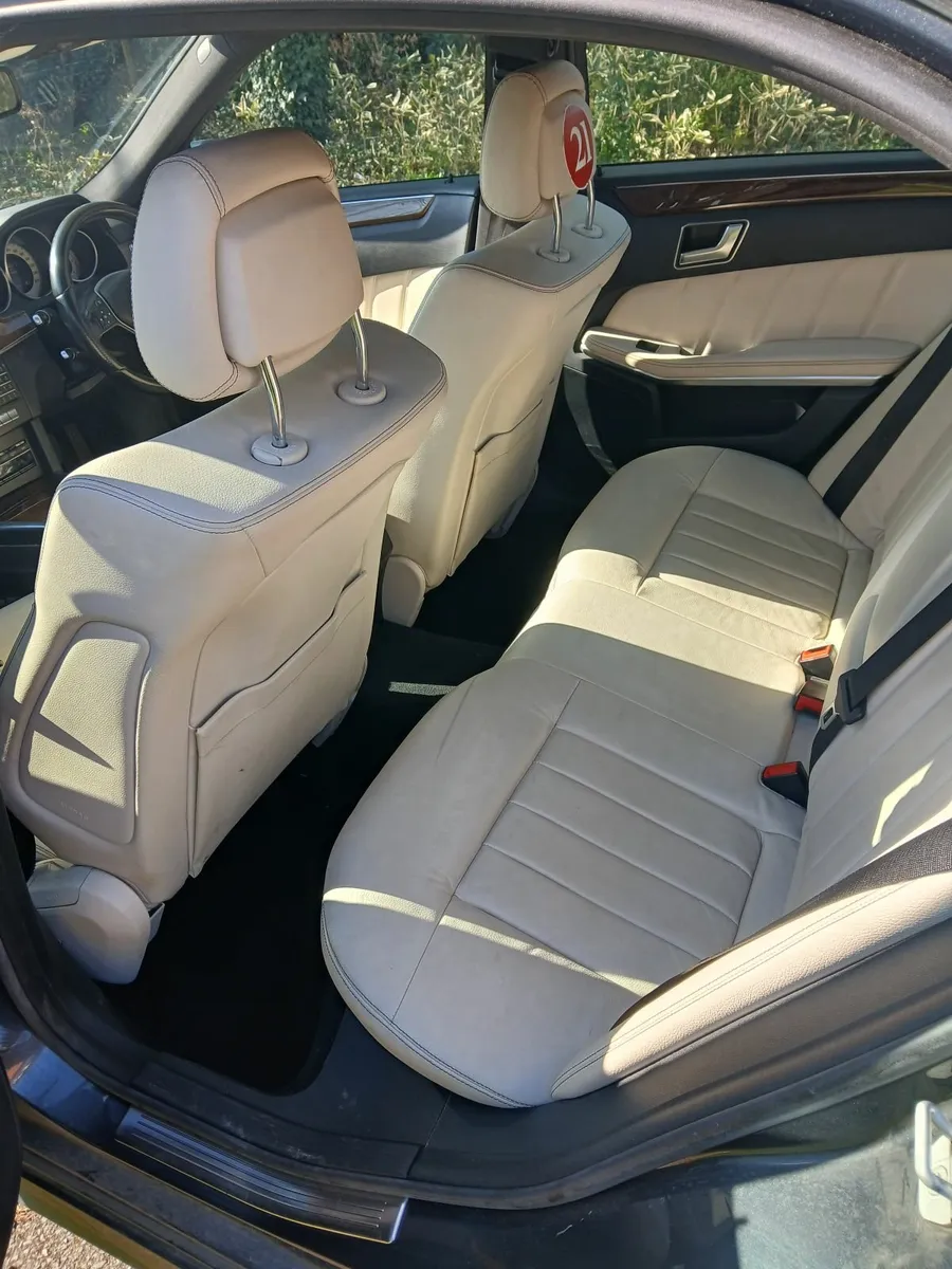 Mercedes-Benz E-Class 2015 - Image 2