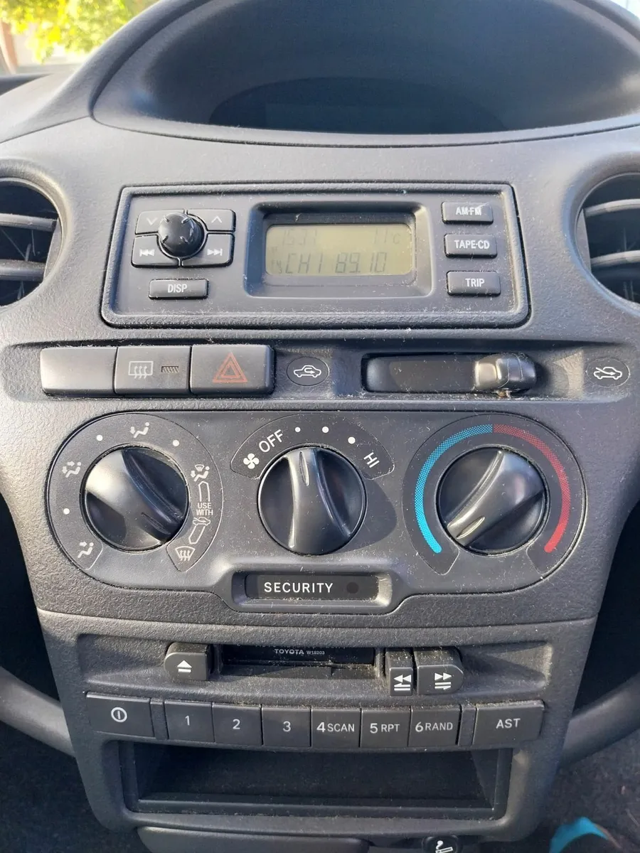 Car - Image 3
