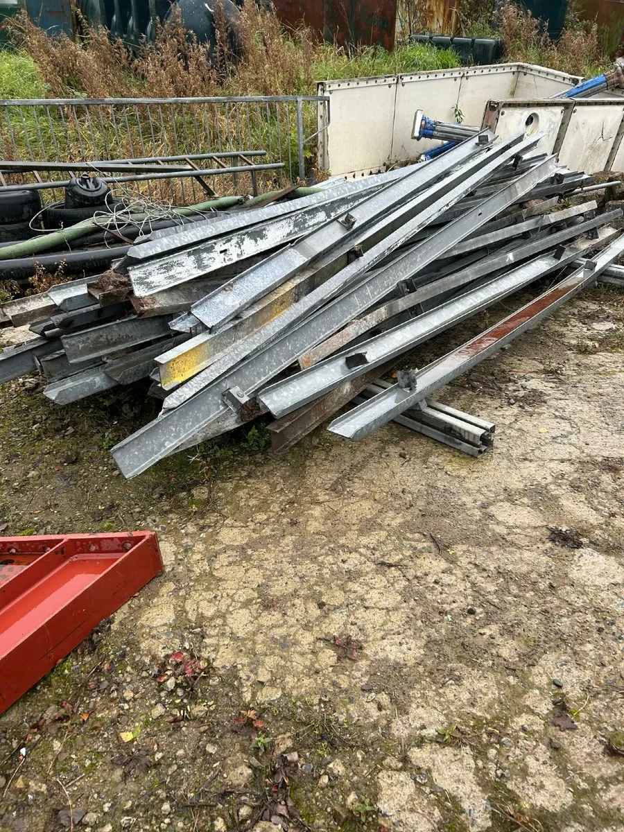 Palisade Fencing - Image 4