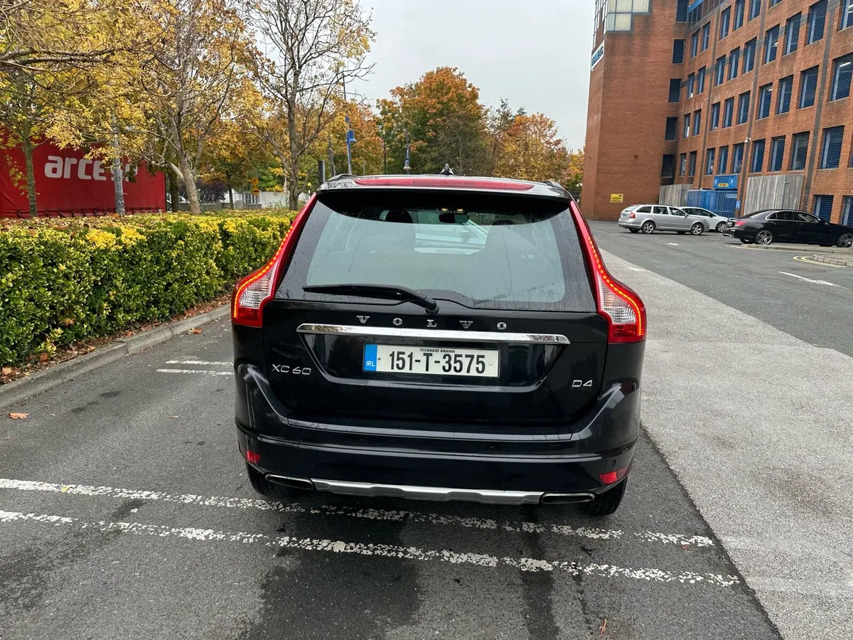 Car - Image 2