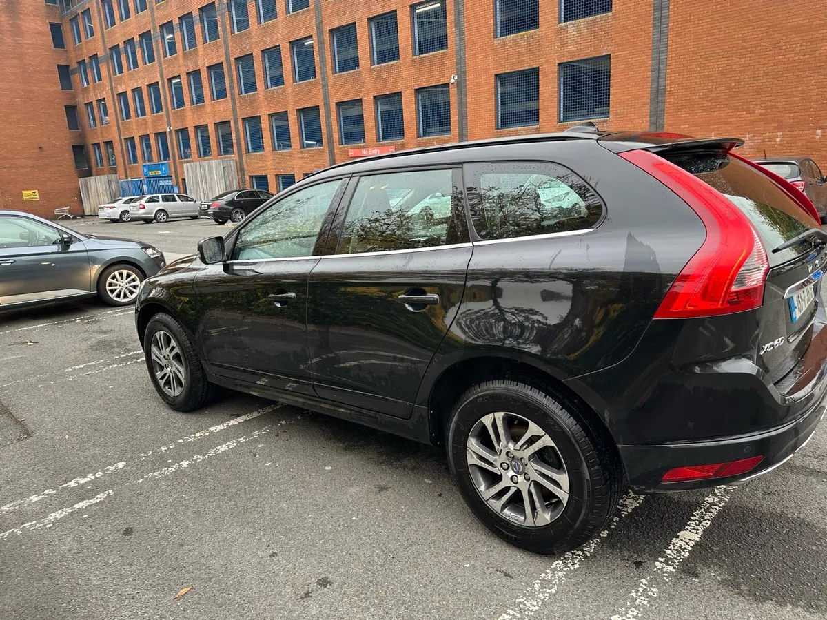 Car - Image 3