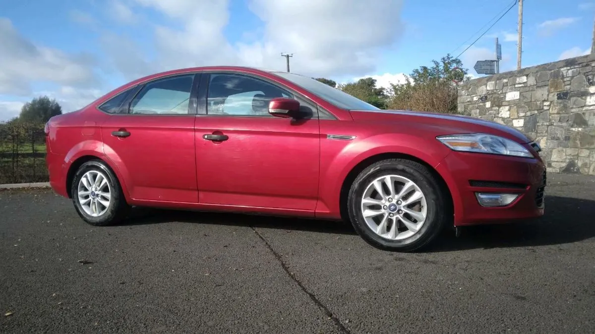 Ford Mondeo 1.6 Very low KMs. NCT & Taxed 2026 - Image 1