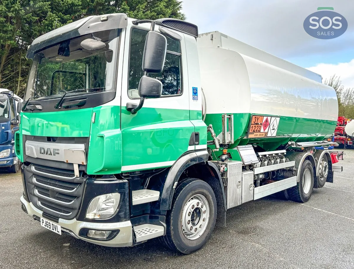 2019 DAF CF 340 FAN Rigid Tanker - Image 1