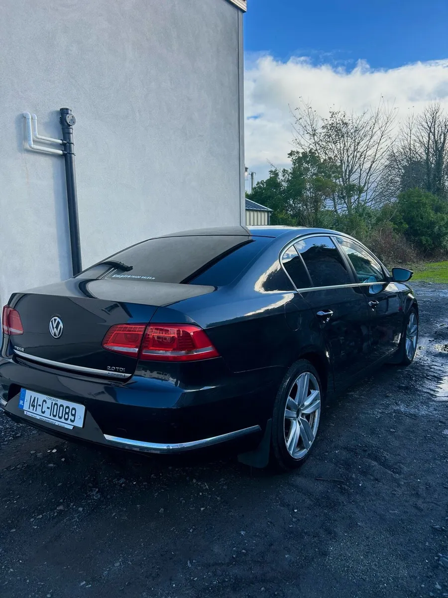 141 Volkswagen Passat - Image 1