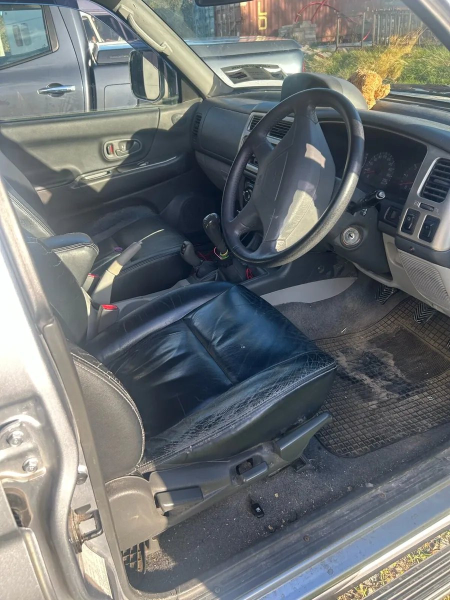 Pajero Sport 07 - Image 3