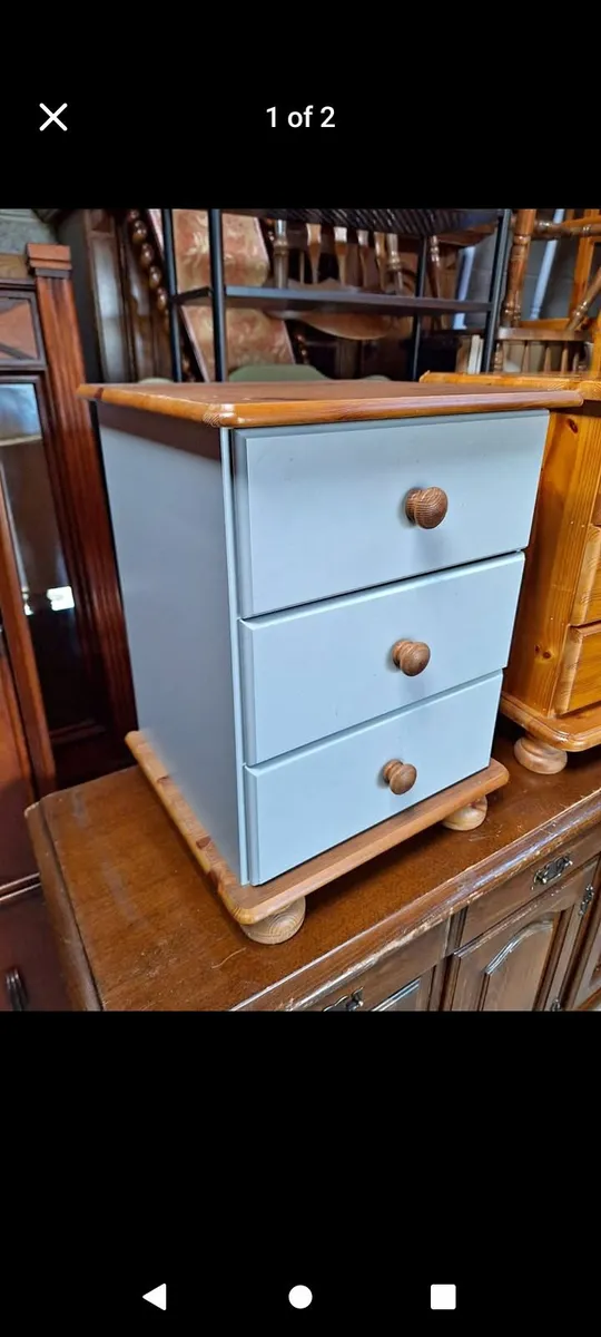 Bedside lockers - Image 1