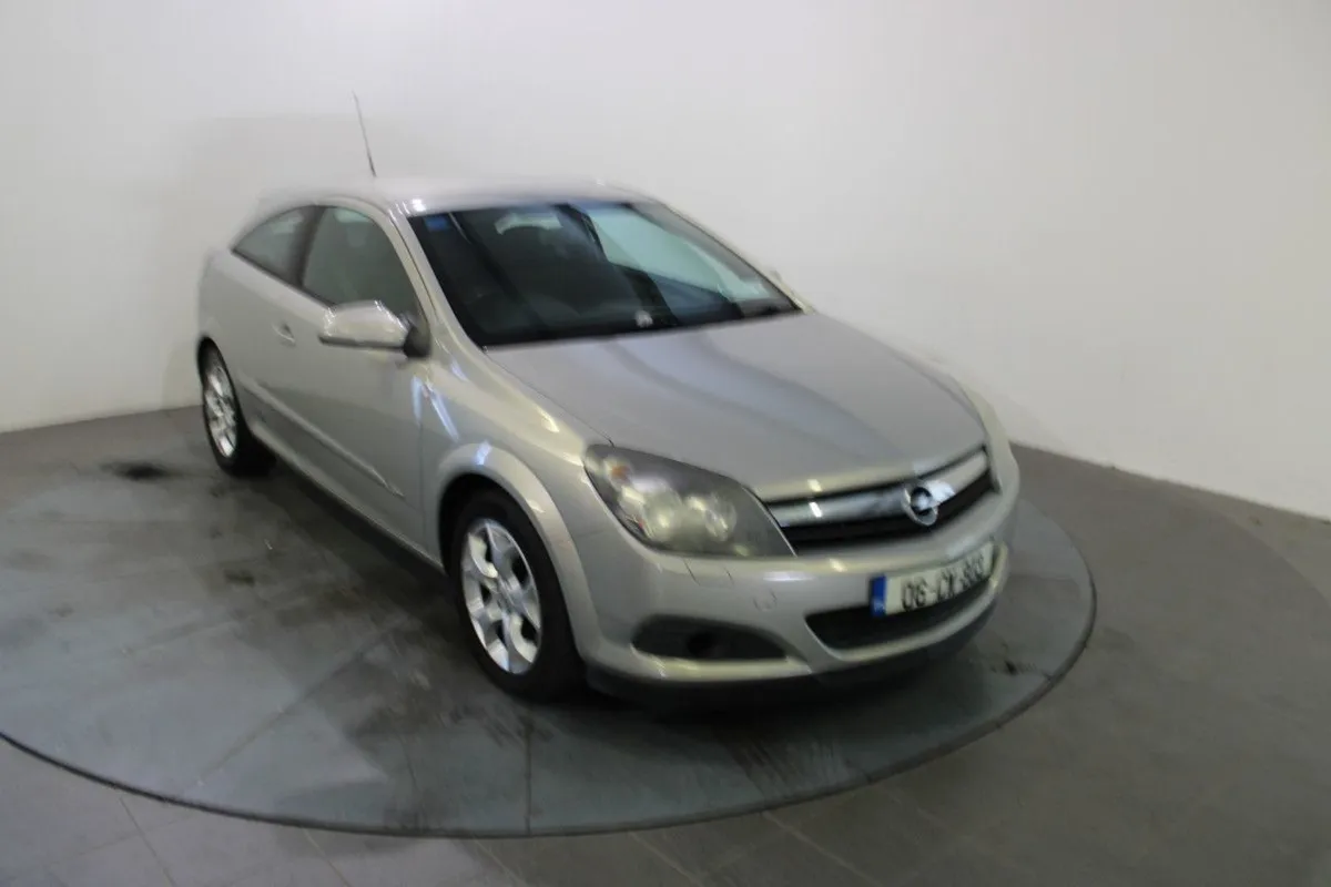 Opel Astra 1.4 16v SXi - Image 1