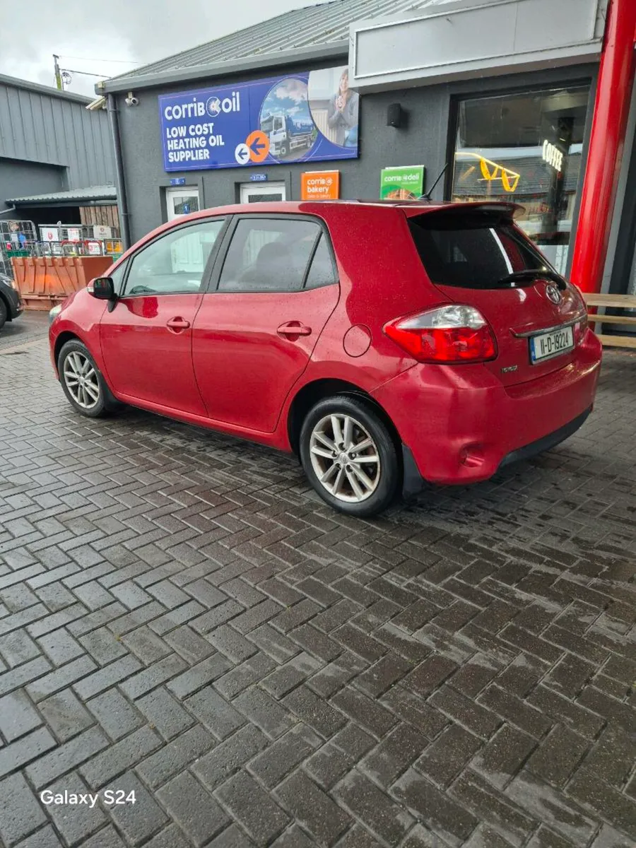 Toyota  Auris  Sport  Diesel - Image 3