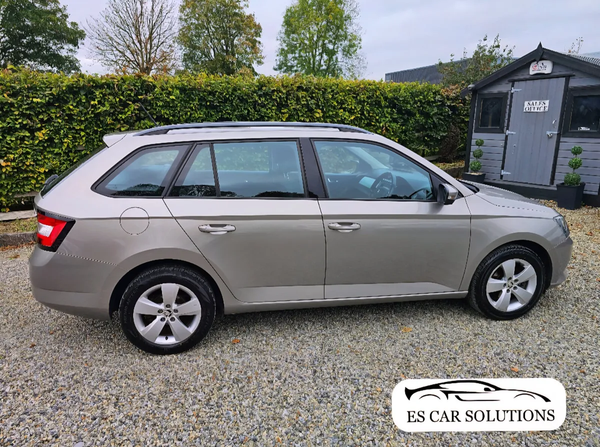 161 Skoda Fabia 1.2 Petrol NCT 05/26 TAX11/25 - Image 4