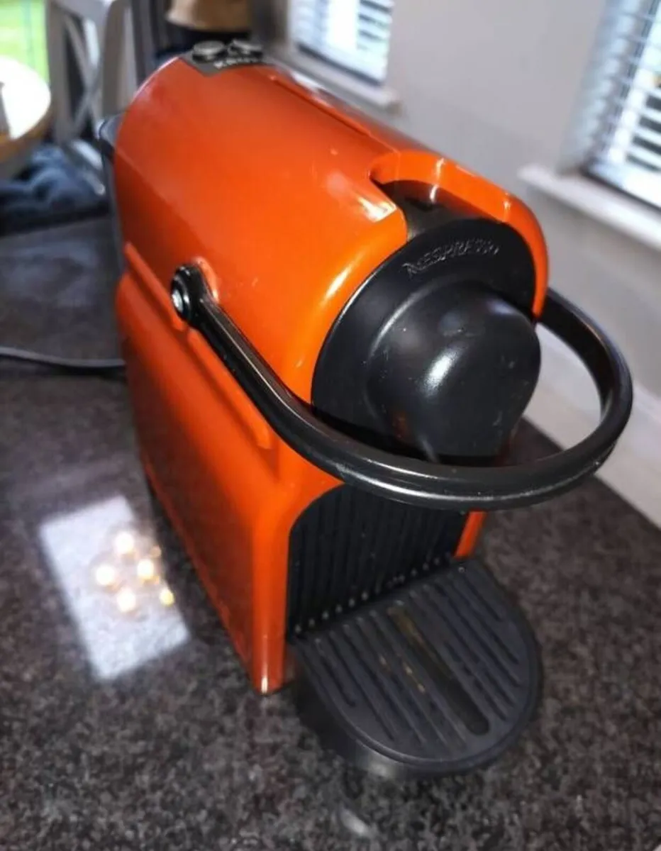 Nespresso by Krups XN100140 Inissia Coffee Machine - Image 1