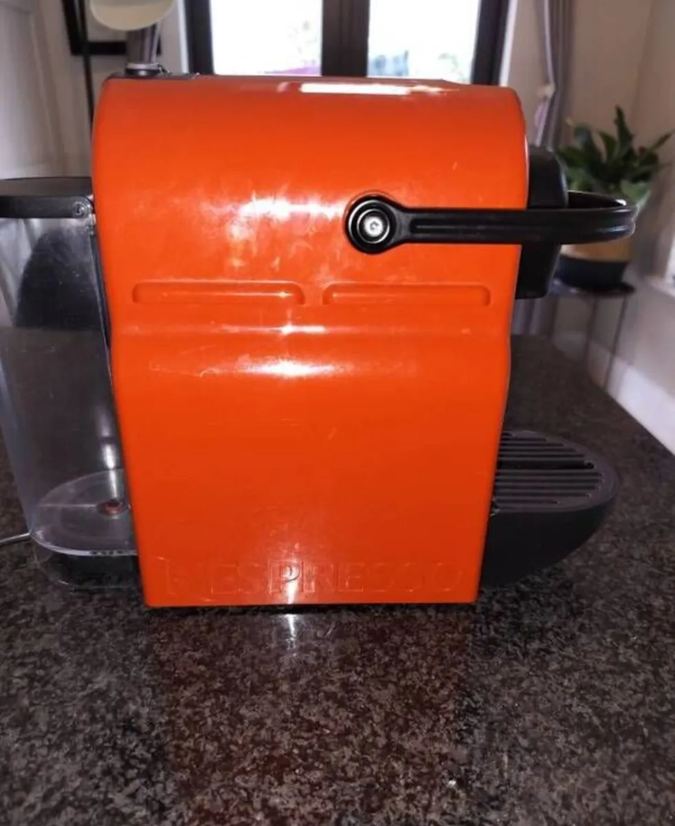 Nespresso by Krups XN100140 Inissia Coffee Machine - Image 4