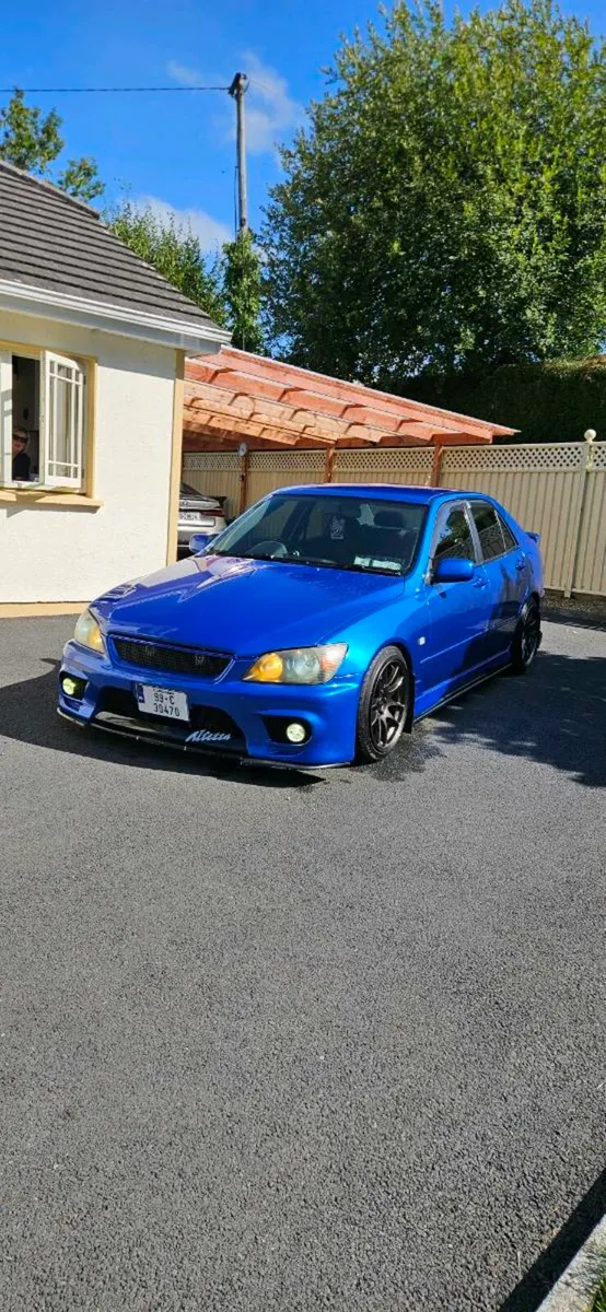 Toyota altezza - Image 2