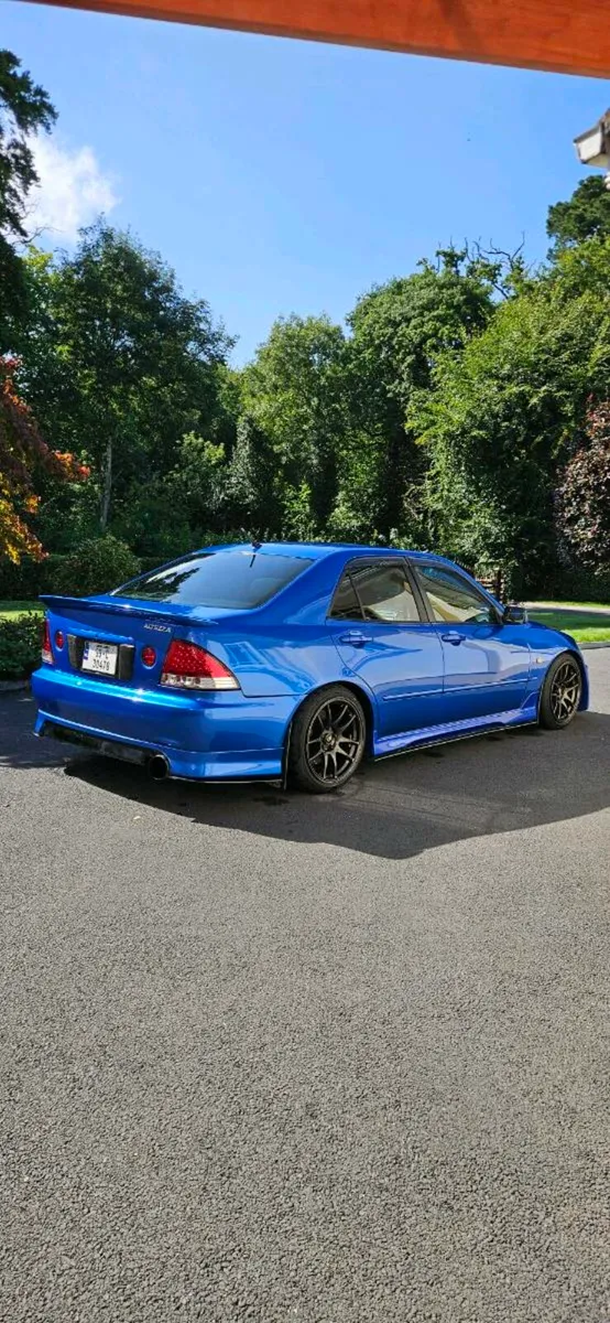 Toyota altezza - Image 4