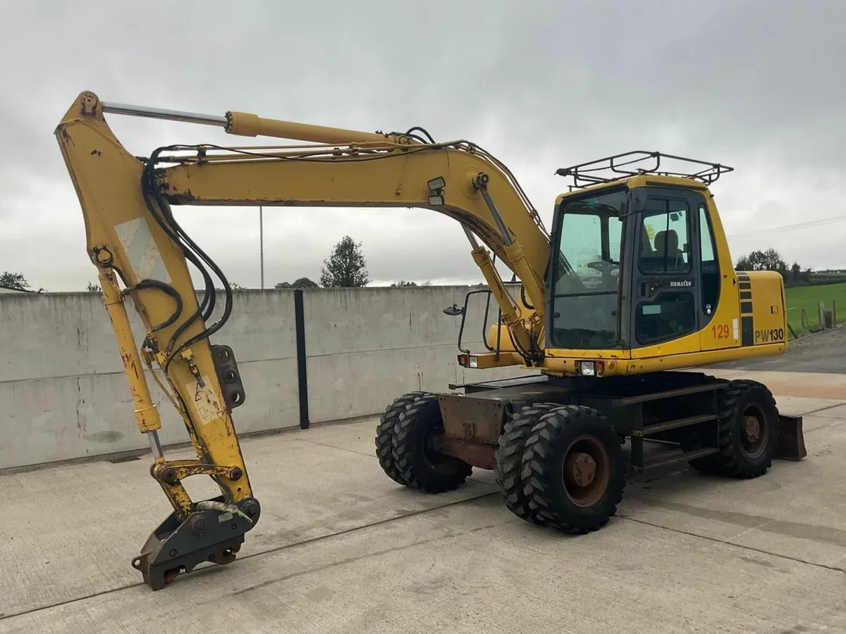 KOMATSU PW130-6K 13 TON RUBBER WHEELED EXCAVATOR - Image 3