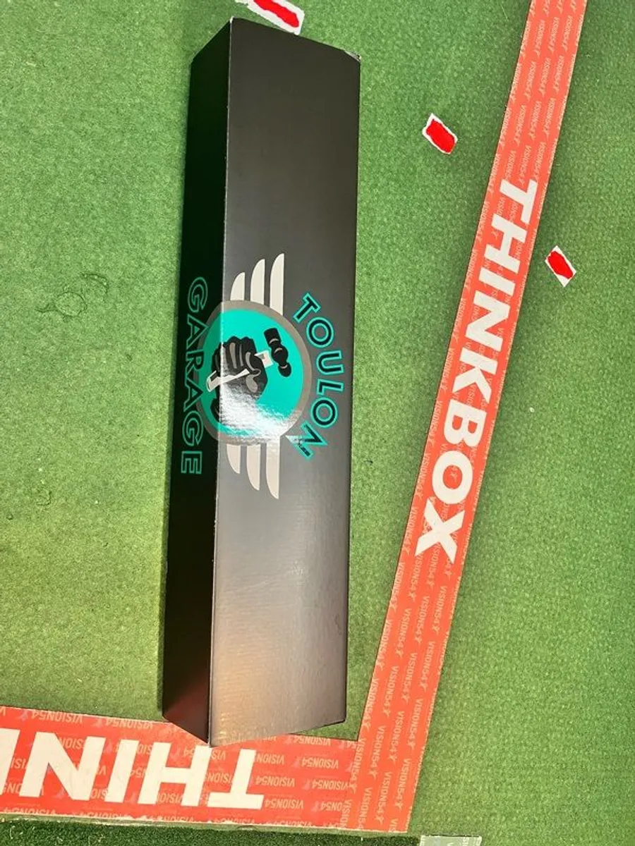 Custom Garage Toulon  design Putter - Image 1