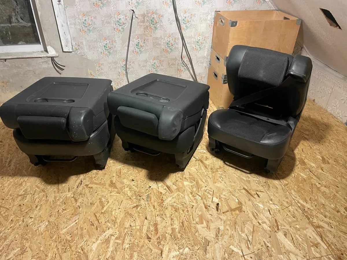 Renault Espace Car seats - Image 1