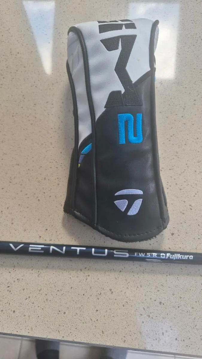 Taylormade Sim 2 Max 3 wood - Image 3