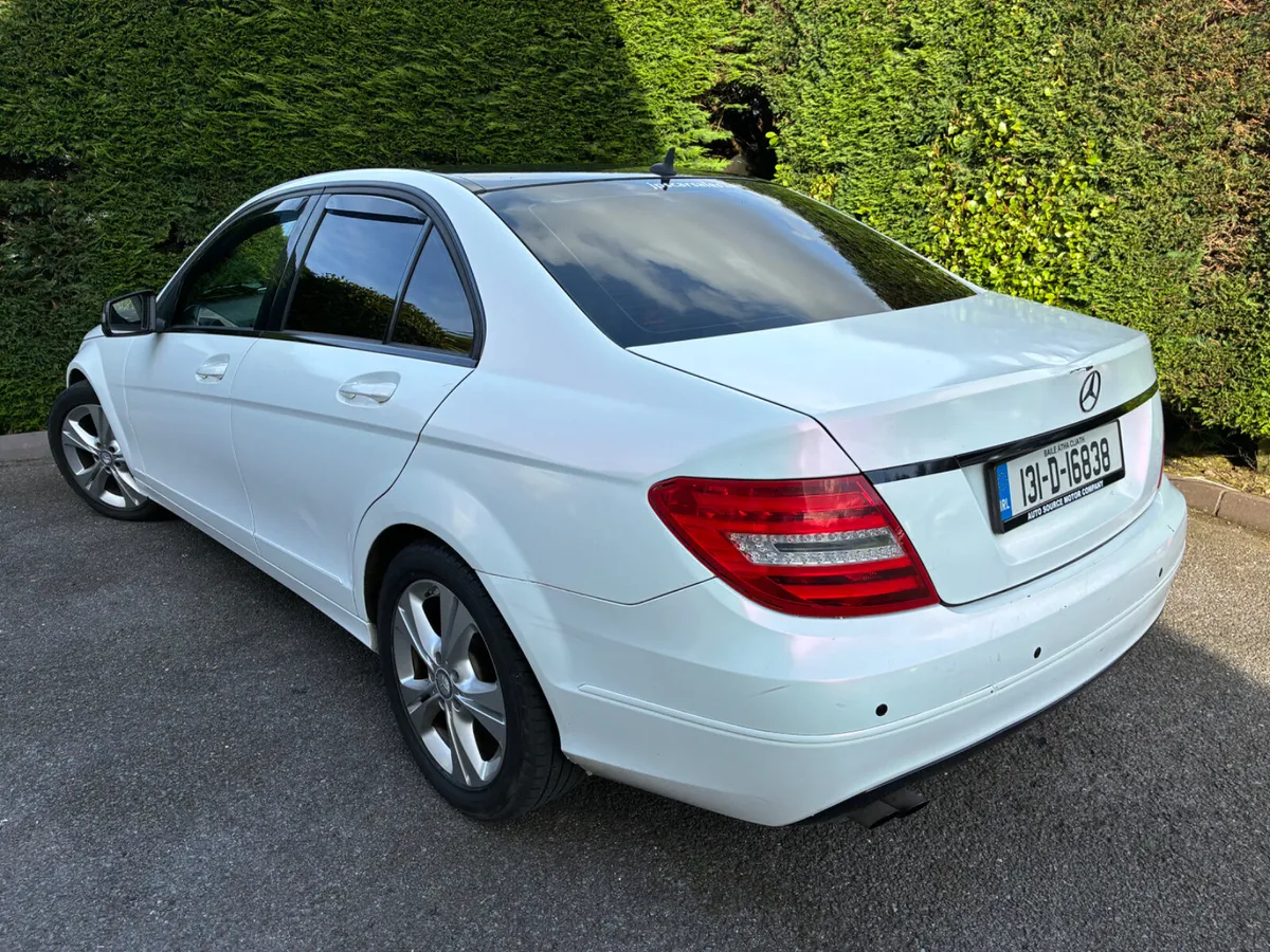 Mercedes-Benz C-Class *NCT 07-26* - Image 4