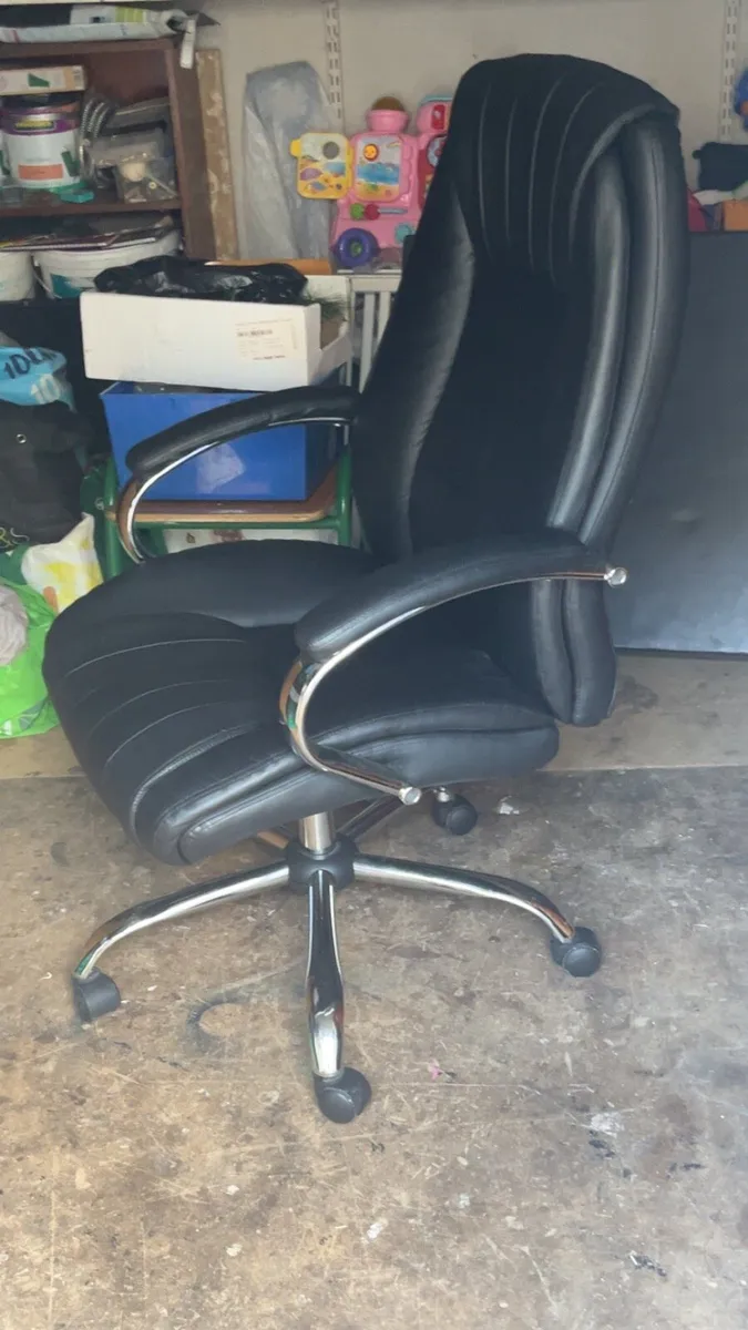 Desk chair - Image 2