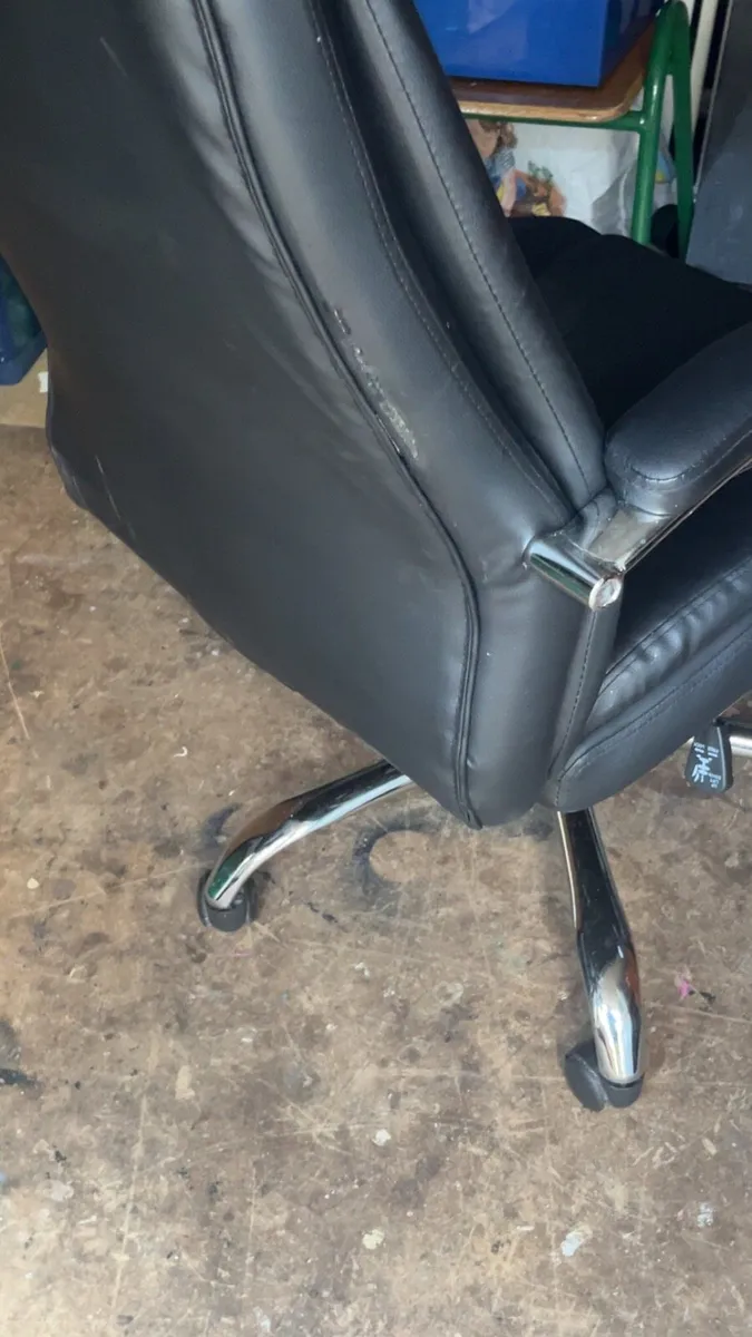 Desk chair - Image 3