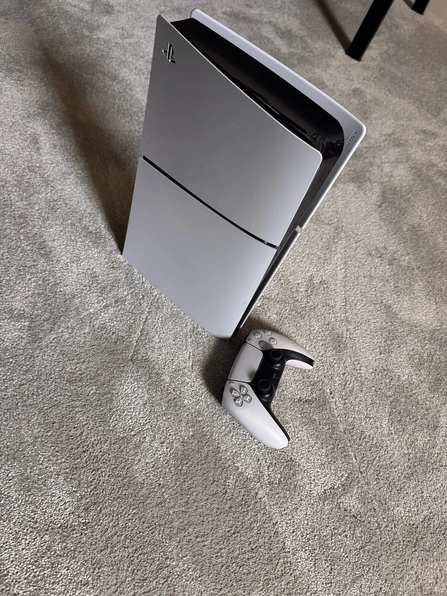 PS5 digital slim - Image 1