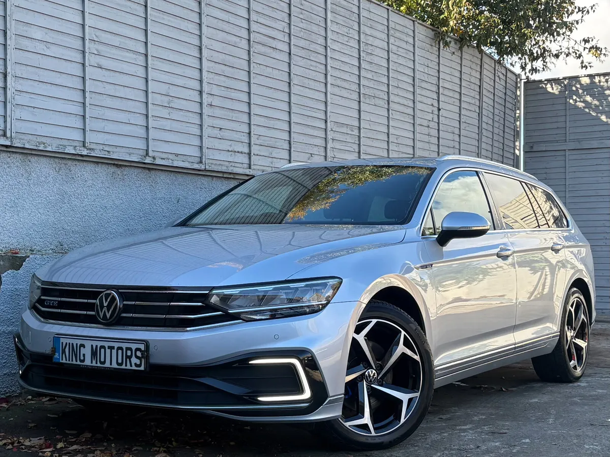 Volkswagen Passat 2022 GTE DSG 215BHP - Image 4