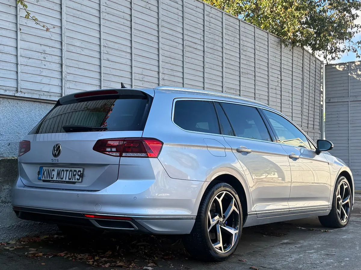Volkswagen Passat 2022 GTE DSG 215BHP - Image 3