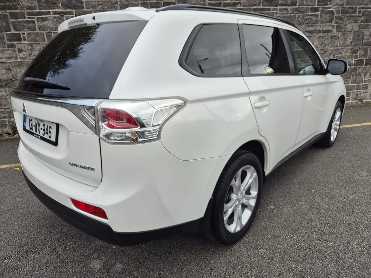 Mitsubishi Outlander 7SEATS! 4WD! LOW KMS!! - Image 4