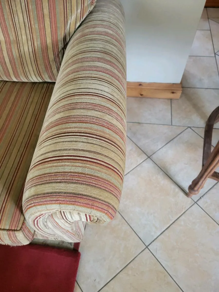 2 x seater parker knoll couch, 3 mahogany chairs - Image 4