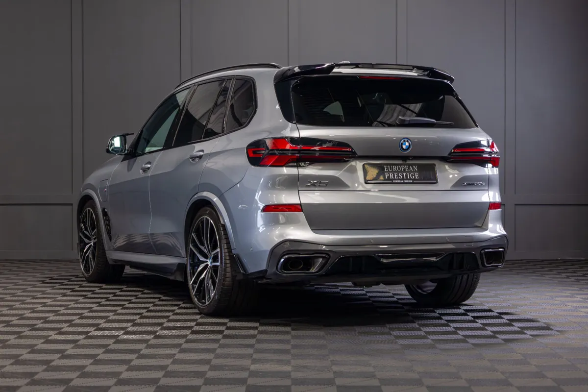 232 BMW X5 X-Drive 50e M-Sport - Image 4