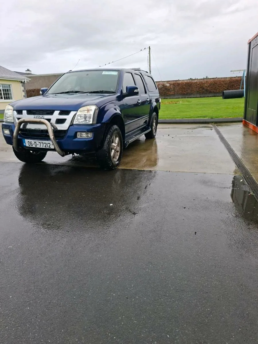 IZUZU DMax - Image 1
