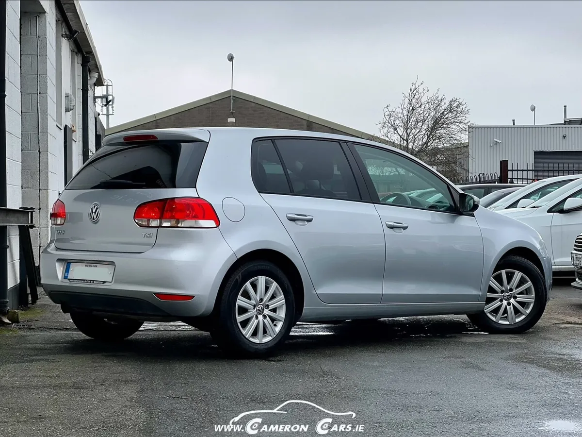 VW GOLF STYLE AUTOMATIC AS NEW WITH ONLY 21423km - Image 2