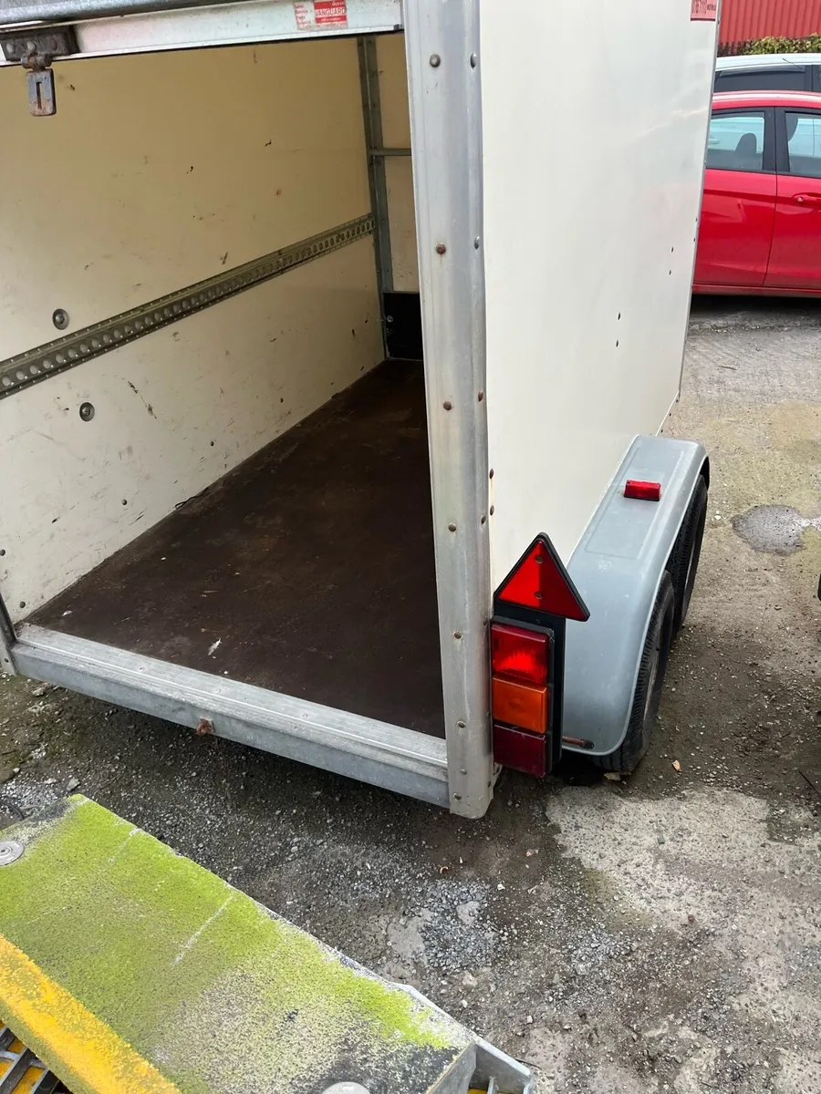 8x4 Blue line box trailer - Image 3