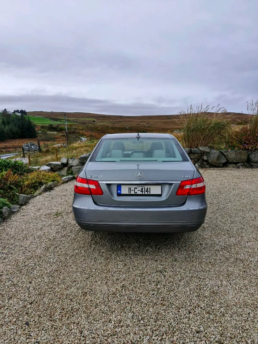 Car - Image 2