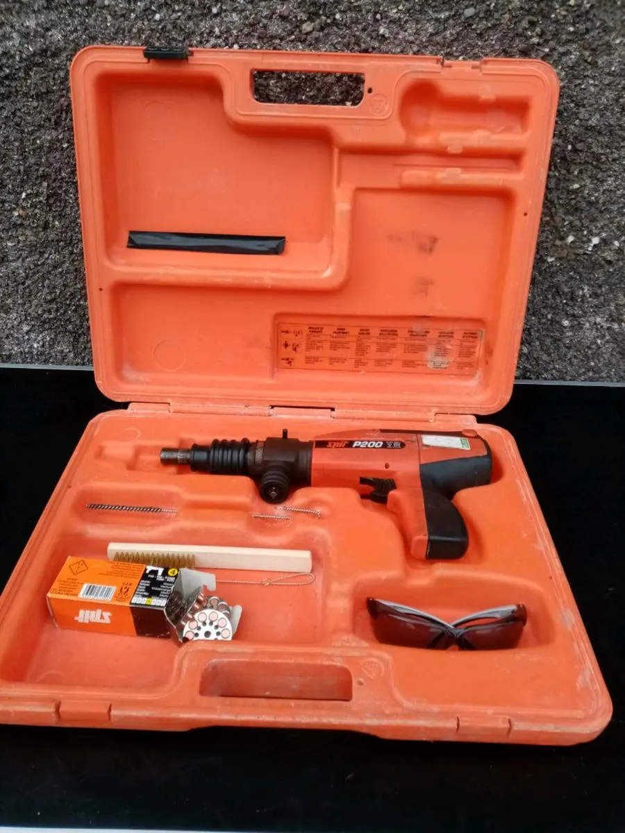 Spit P200 Nail Gun - Image 1