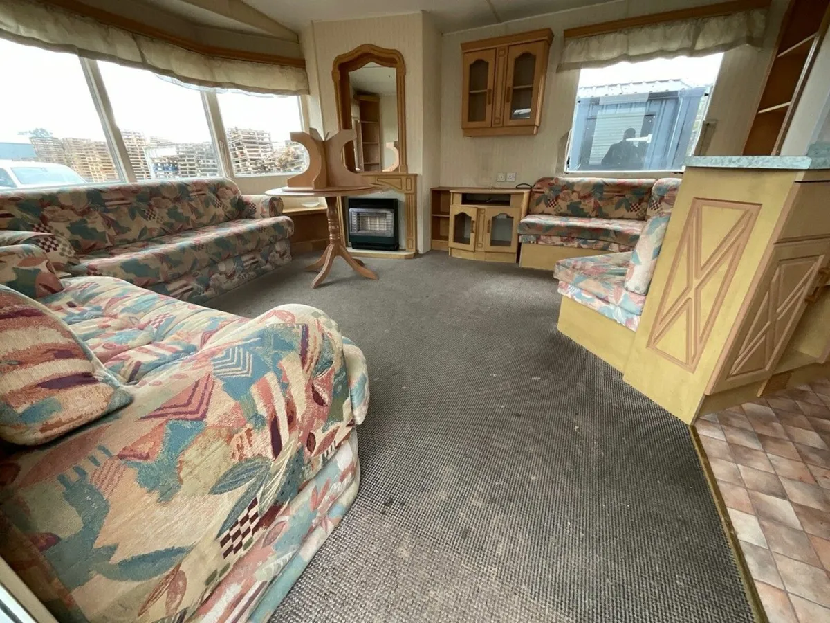 APPROX. 36x12 4 BEDROOM STATIC MOBILE HOME - Image 2