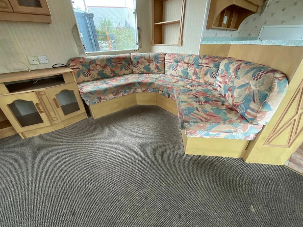 APPROX. 36x12 4 BEDROOM STATIC MOBILE HOME - Image 3