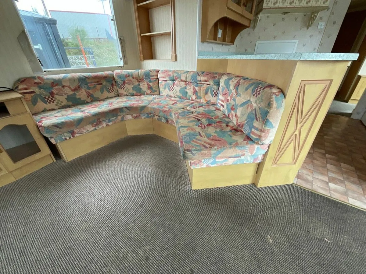 APPROX. 36x12 4 BEDROOM STATIC MOBILE HOME - Image 4