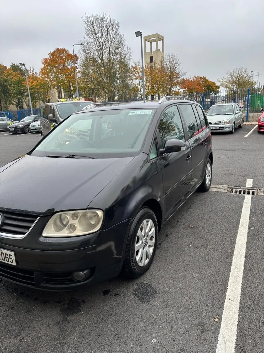 Volkswagen Touran 2005  7-Seater Automatic - Image 2