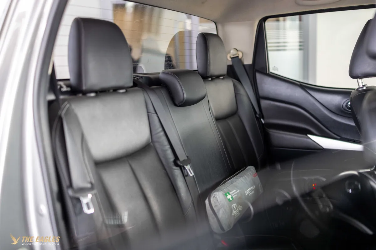 Nissan Navara 2.3 DCI TEKNA 4DR AUTO - Image 4