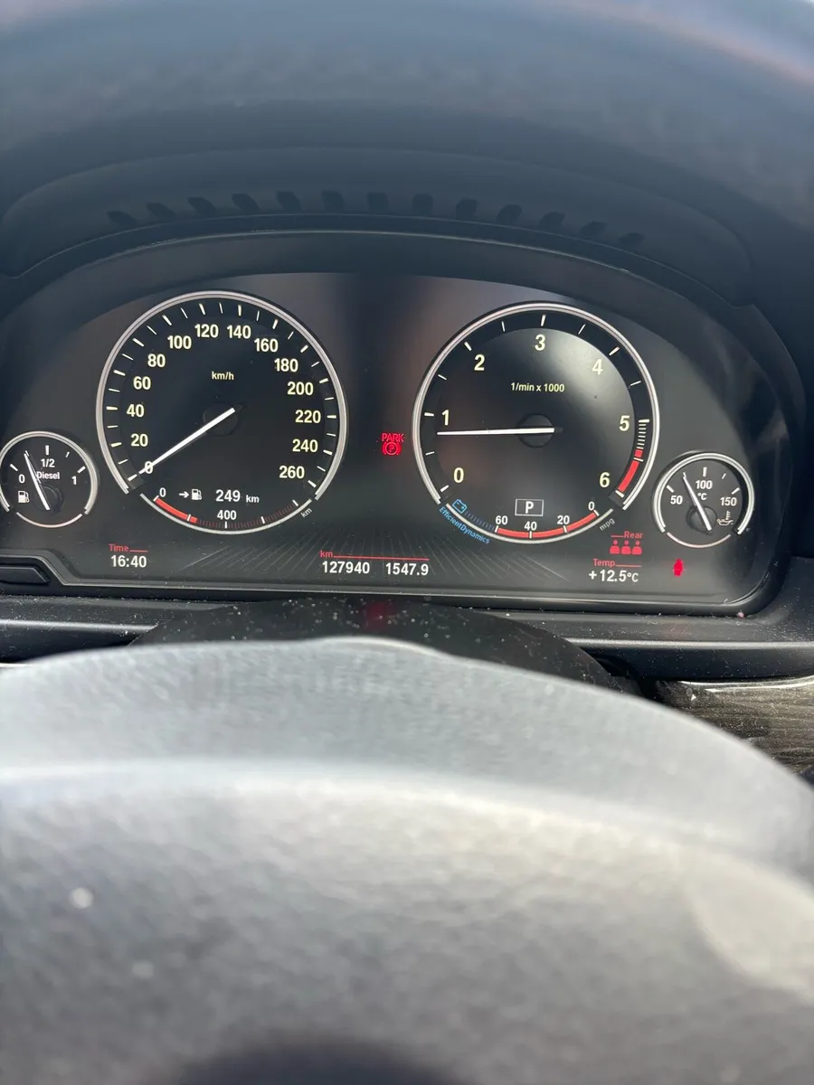 518 BMW 2015 - Image 2