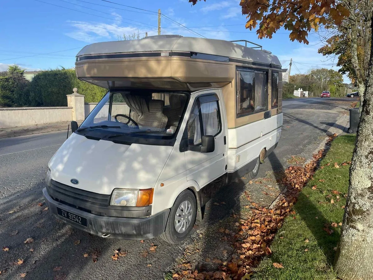 Vintage camper van - Image 1