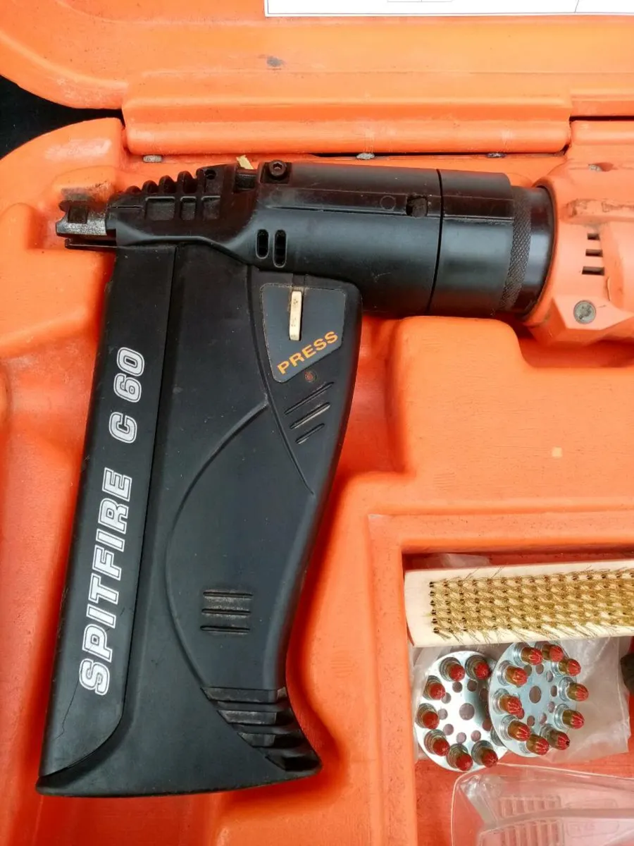Spit Spitfire P370 Nail Gun - Image 2