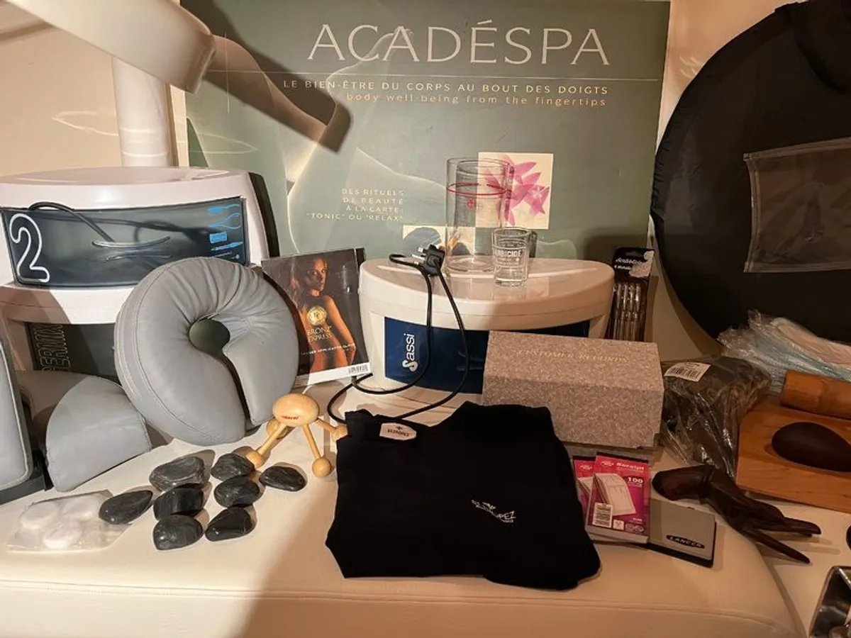 Salon equipment - Image 1